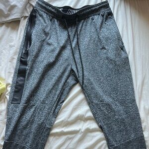 American eagle joggers